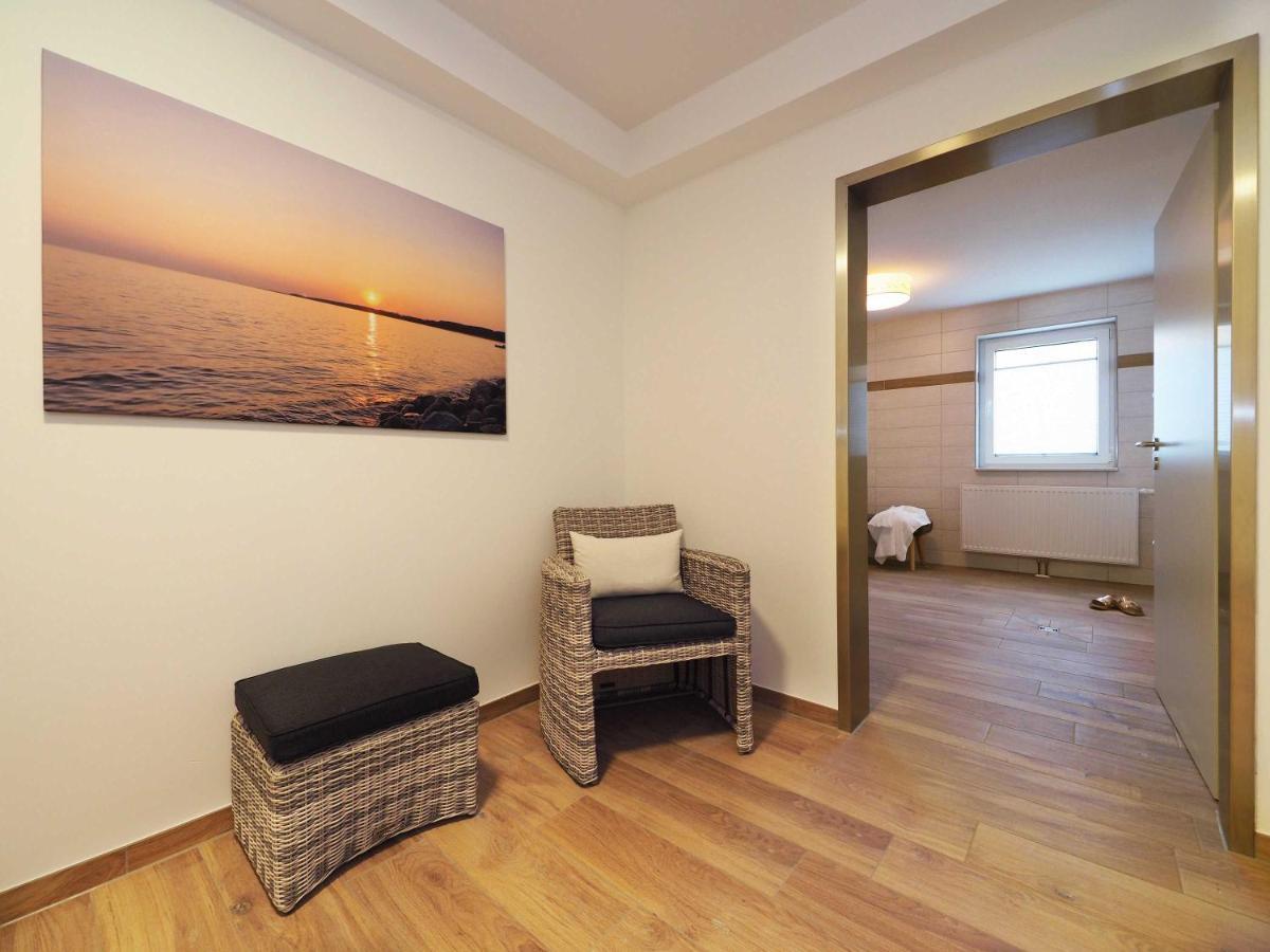 Appartement "Mondstein" Mit Penthouseflair - Oase Am Haff Garz  Room photo